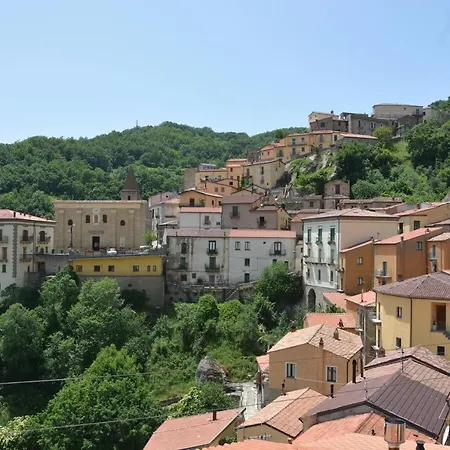 Il Nido Dei Sogni Nocleg ze śniadaniem Castelmezzano